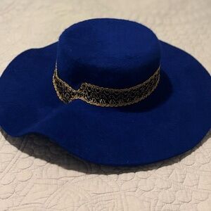 Vintage Merrimac Woodmere Fur Felt Royal Blue Damsel Hat with Gold Detailing